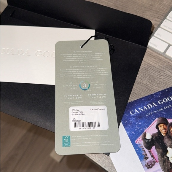 Canada Goose Womens Large Elmvale Parka in Black- Authentic - Picture 3 of 16